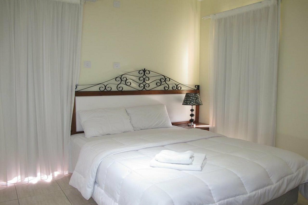 Mackenzie Beach Hotel ลาร์นาคา ภายนอก รูปภาพ